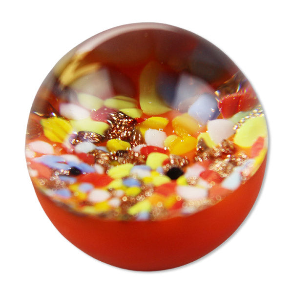 Kraftmurmel aus Muranoglas (Rot mit Konfetti-Steinchen) 25mm, in hochwertigem Stoffbeutel mit Stickerei