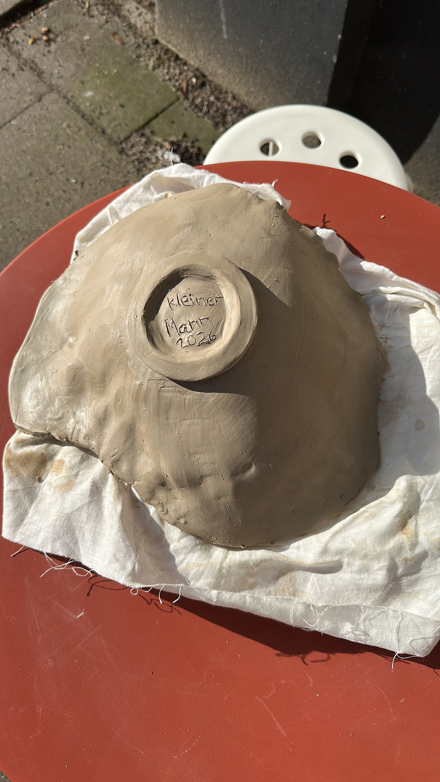 Babybauch-Schale aus Keramik